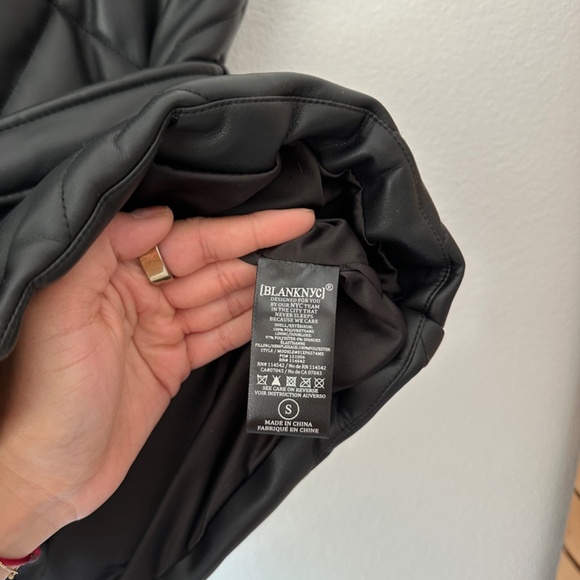 BLANKNYC Faux Leather Puffer Vest with Belt Black - Picture 6 of 9